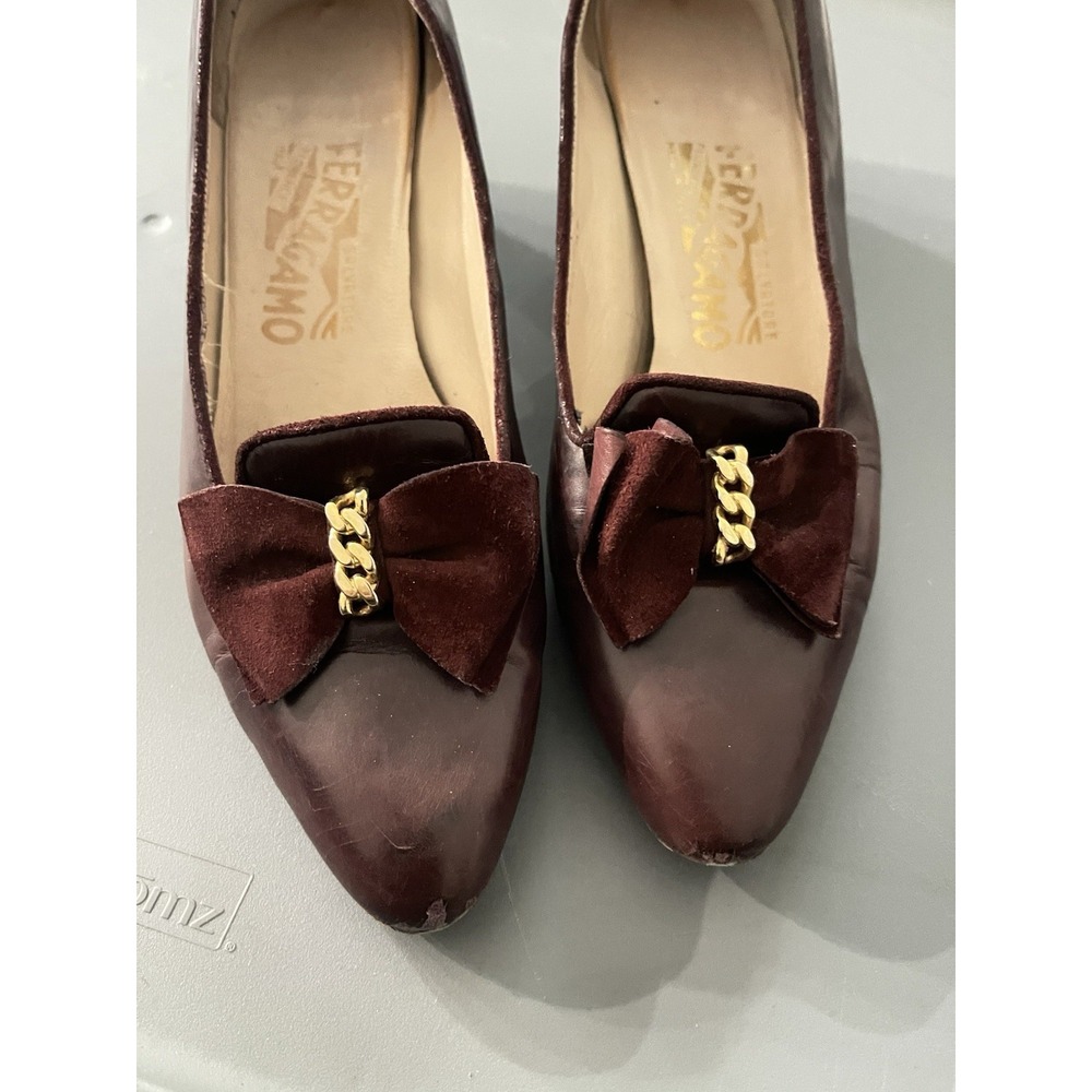 Salvatore Ferragamo Women's Pumps Soffio Bordeaux Bow W Chain 9AA Saks Exclusive - Picture 3 of 7
